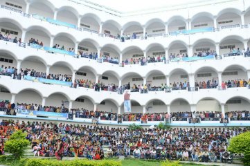 Mahnubhavudu Movie 2nd Song Launch At Vignan College